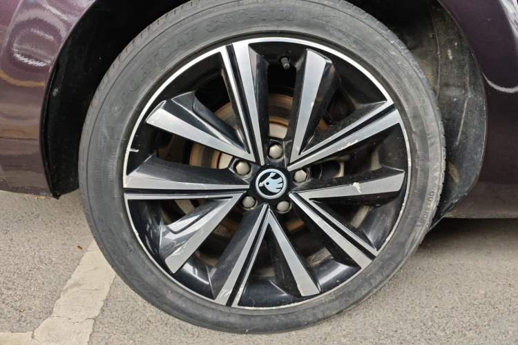 Used Skoda Superb 2019 Facelifted TSI330 DSG Luxury Edition
