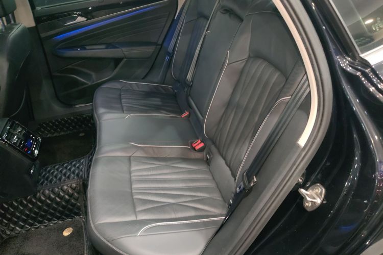 Used Volkswagen Passat 2023 Facelift 330TSI Luxury Edition
