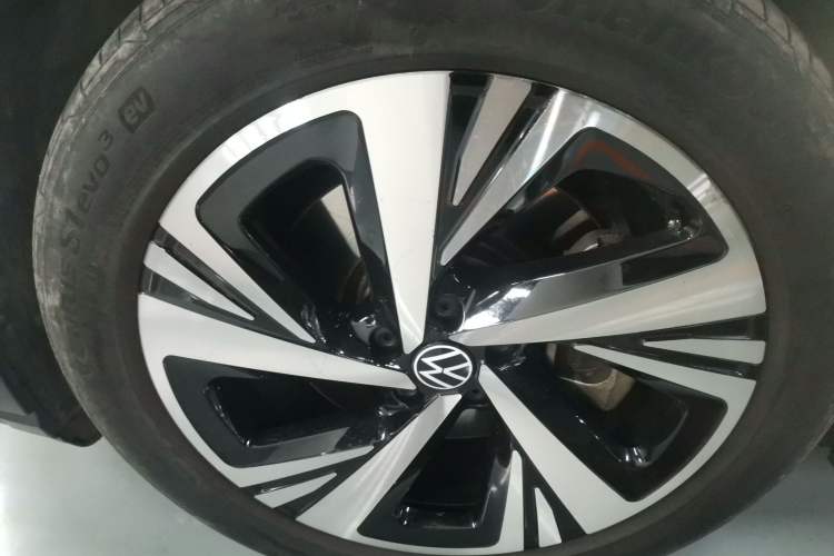 Used Volkswagen ID.6 CROZZ 2022 Long-Range Lite PRO Edition
