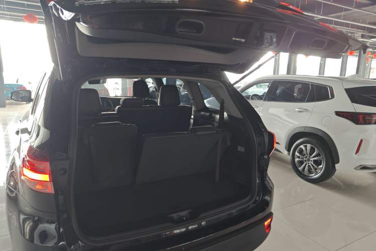 Used Toyota Highlander 2018 2.0T Four-Wheel Drive Luxury Version 7 Seats China VI Standard