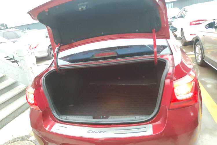 Used Chevrolet Cruze 2015 1.5L Classic SE AT
