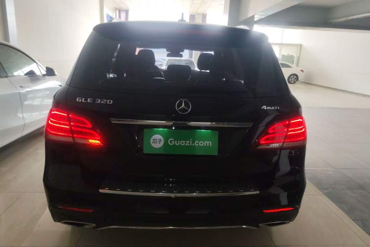 Used Mercedes-Benz GLE 2018 GLE 320 4MATIC Dynamic Edition Collector's Edition
