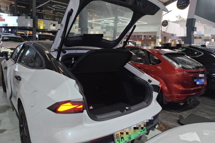 Used Changan UNI-V iDD 2023 Zhidian iDD 1.5T 113km Smart & Fun Version (Rapid Edition)
