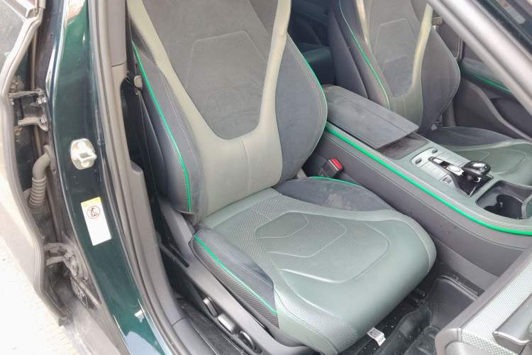 Used BYD Han 2022 EV 610 km All-Wheel-Drive Qianshan Cui Limited Edition
