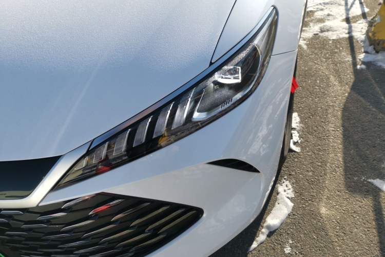 Used BYD Qin PLUS 2025 DM-i Smart Drive 55KM Leading Model
