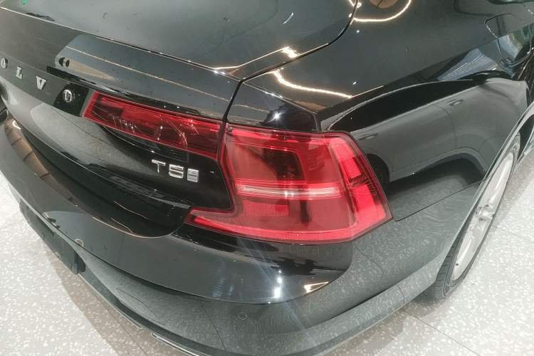 Used Volvo S90 2020 T5 Zhiyi Luxury Edition
