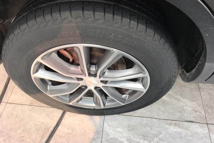 Used Geely Auto Emgrand X7 Sport 2018 1.8TD Automatic Two-Wheel Drive Zhiya Model
