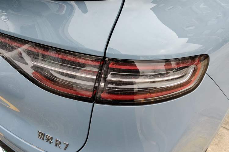 Used Hima Luxeed R7 2024 All-Electric 736 km Ultra