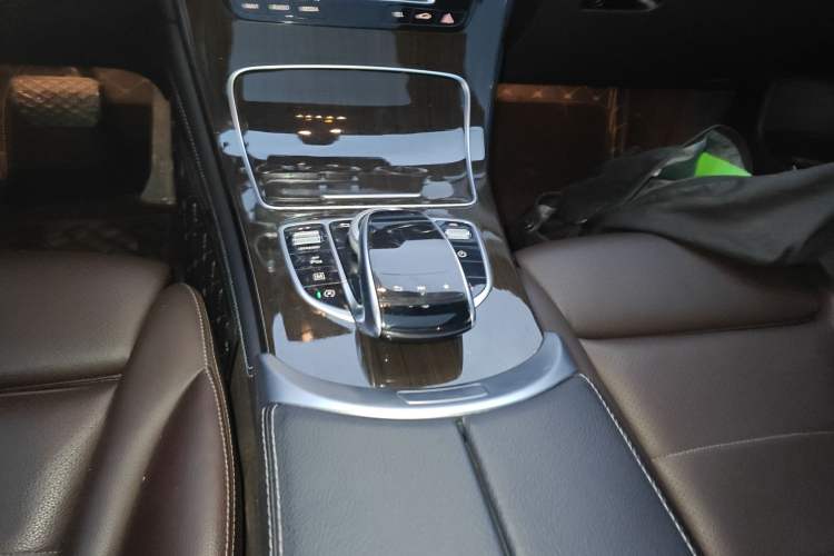 Used Mercedes-Benz GLC 2017 GLC 260 4MATIC Dynamic Edition