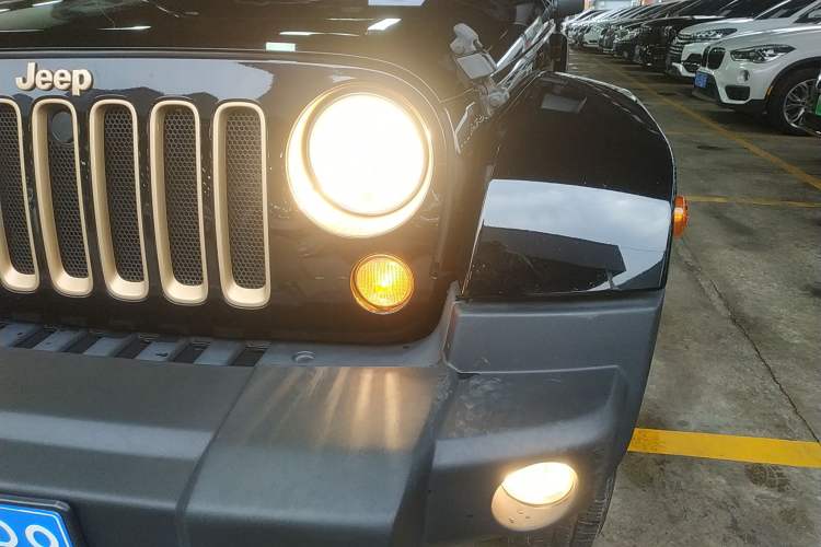 Used  Wrangler 2014 3.6L Longteng Collection Edition
