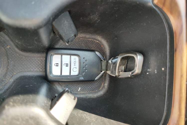 Used Honda CR-V 2017 240TURBO CVT Front-Wheel Drive Fashion Edition
