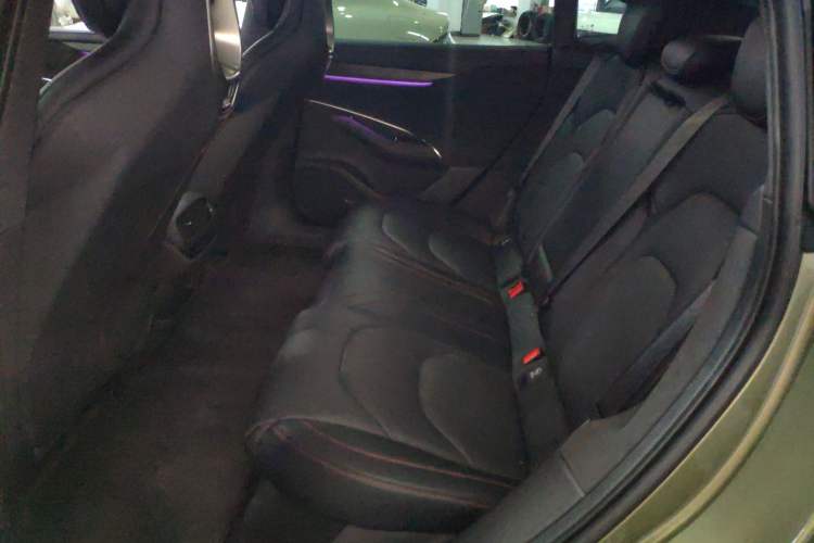 Used  SU7 2024 Rear-Drive Long-Range Intelligent Driving Version
