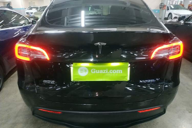 Used Tesla Model Y 2021 Standard Range Rear-Wheel Drive Version