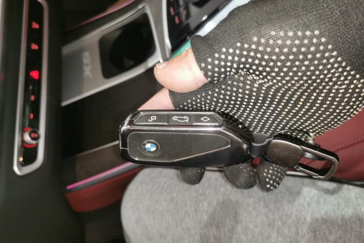 Used BMW X5 2023 xDrive 30Li Luxury M Sport Package
