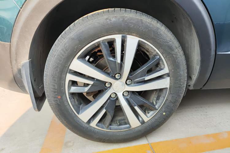 Used Peugeot 5008 2017 350THP 7-Seater Elite Edition
