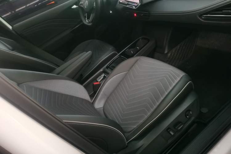 Used Volkswagen ID.3 2025 Smart Edition Outstanding Model
