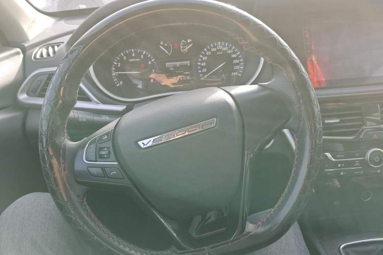 Used Venucia T90 2017 2.0L Manual ChenShang Edition
