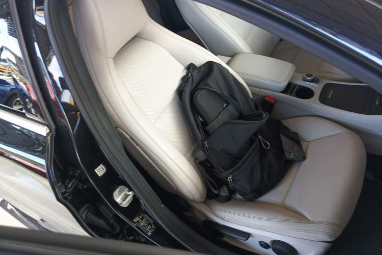 Used Mercedes-Benz GLA 2015 GLA 200 Fashion Model