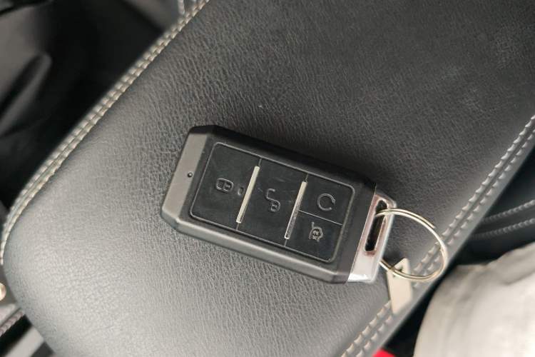 Used BYD Yuan New Energy 2019 EV360 Smart Connect Enjoyment Model