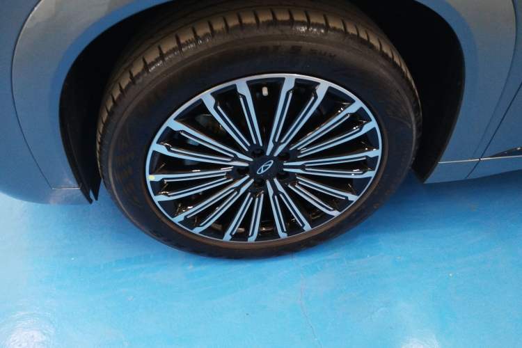 Used Chery Tiggo 9 C-DM 2025 1.5T 106KM Enjoy Edition 7 Seats Lithium Iron Phosphate