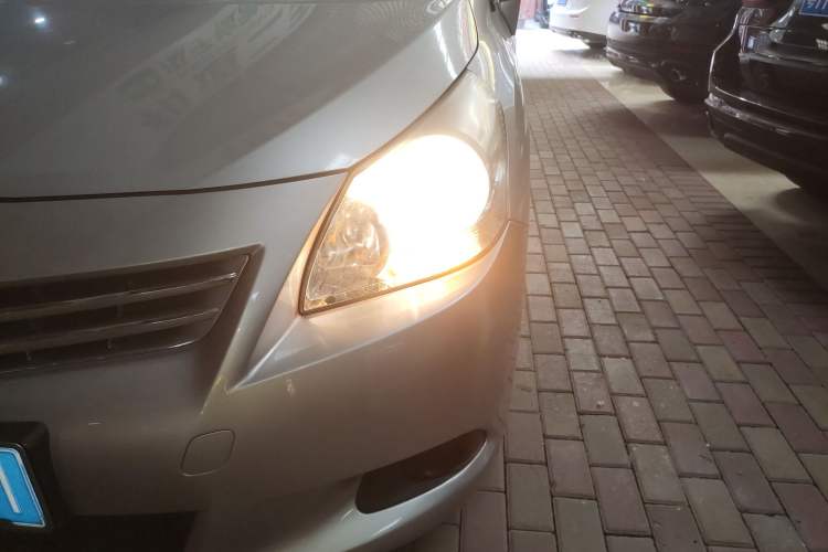 Used Toyota Verso 2014 Starlight 180E CVT Elite Edition
