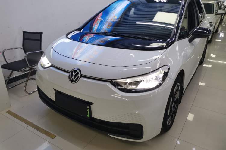 Used Volkswagen ID.3 2025 Smart Edition Outstanding Model
