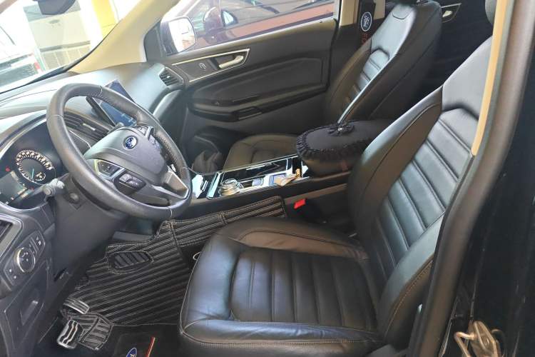 Used Ford Edge 2020 EcoBoost 245 Two-Wheel Drive Titanium 7-Seater
