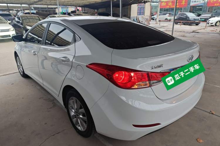 Used Hyundai Elantra 2015 1.6L Automatic Fashion Model