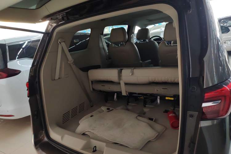 Used Buick GL8 2022 Land Business Class 652T Luxury Model