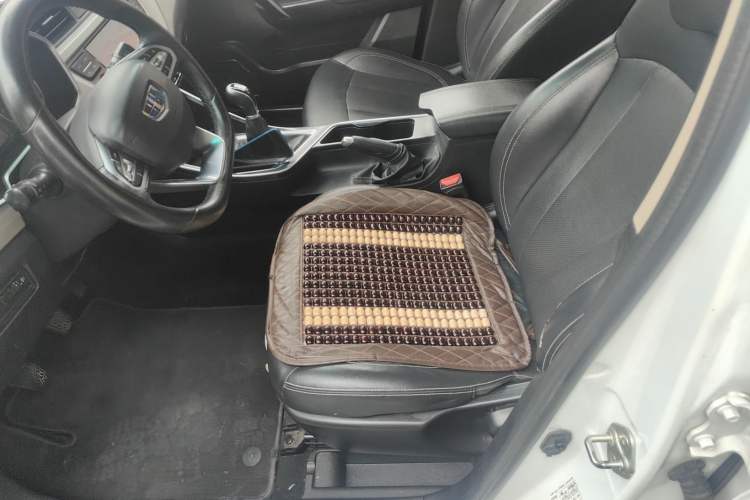 Used Geely Auto Vision X3 2019 Upgraded Model 1.5L Manual Elite Version