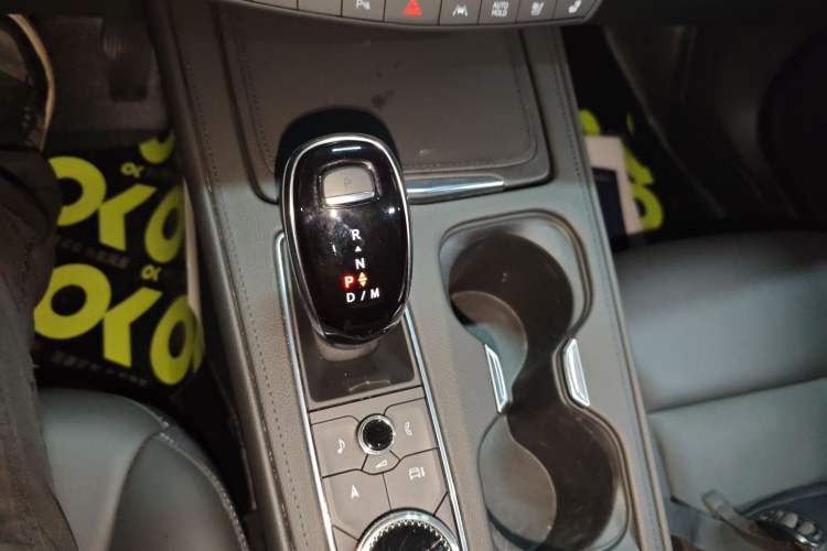 Used Cadillac XT4 2024 28T Two-Wheel-Drive Prestige Version
