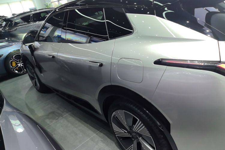 Used Lynk & Co 08 EM-P 2023 245km Ultra-Long Range Halo
