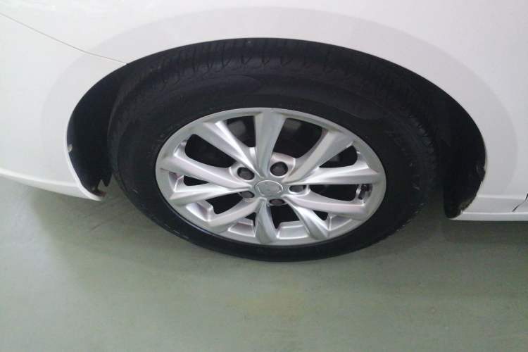 Used Roewe i5 2020 1.5L Manual 4G Connect Luxury Edition
