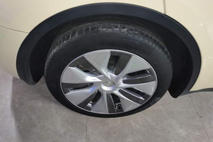 Used Tesla Model Y 2022 Rear-Wheel-Drive Version
