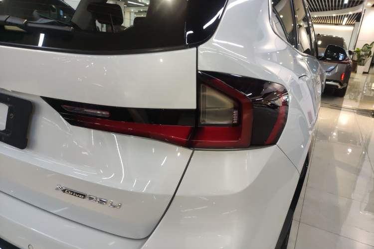 Used BMW X1 2023 xDrive25Li X Design Package