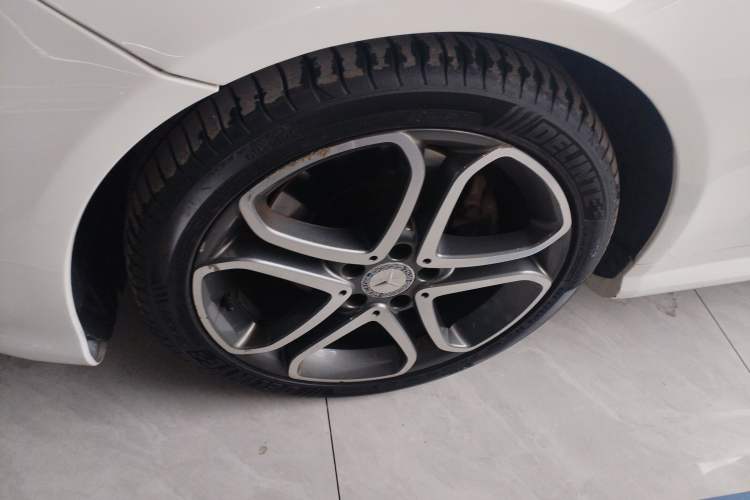 Used Mercedes-Benz E-Class (Import) 2014 E 200 Coupe
