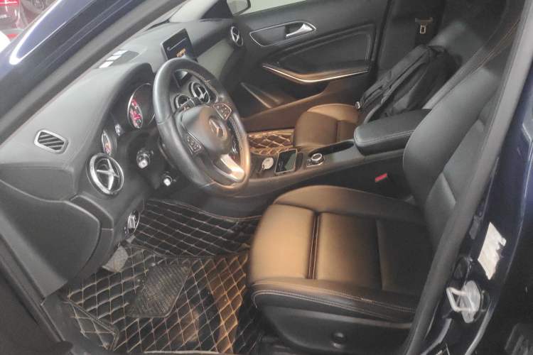 Used Mercedes-Benz GLA 2016 GLA 200 Fashion Model