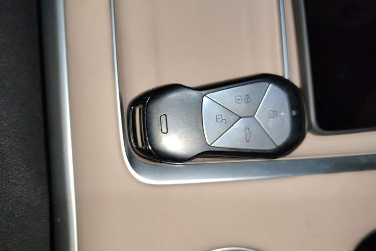 Used XPeng G9 2025 625 Long-Range Max
