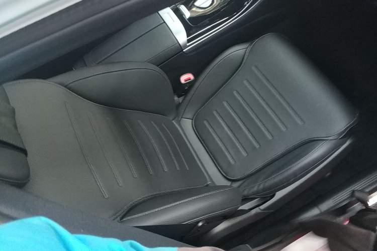 Used Mercedes-Benz C-Class 2024 Facelift C 260 L Night Edition Sport Version
