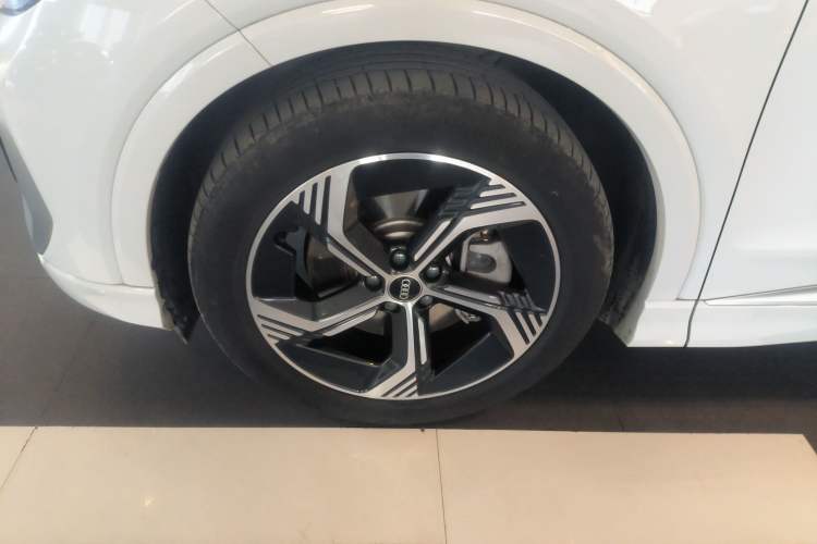 Used Audi Q4 e-tron 2024 40 e-tron Boundary Edition
