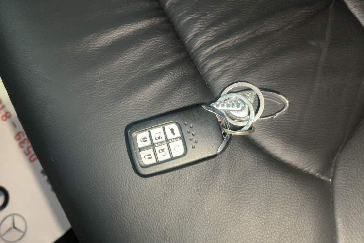 Used Honda Elysion 2022 2.0L eHEV Luxury Edition
