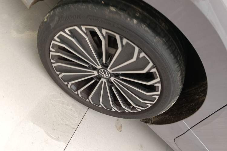 Used Volkswagen Passat 2025 Pro 380TSI Dragon Supreme Edition