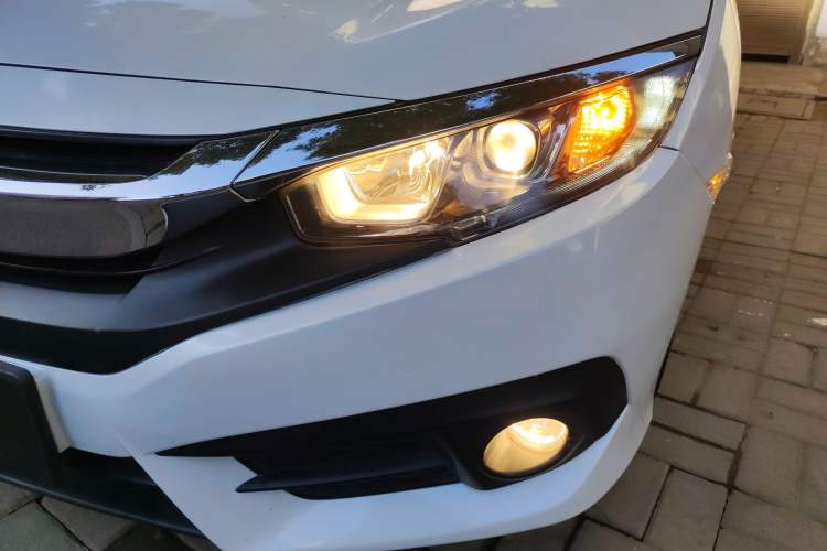 Used Honda Civic 2016 180TURBO CVT Comfort Version
