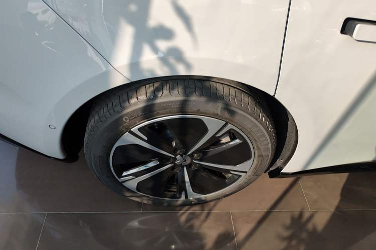 Used Nio ET5T 2025 75 kWh Touring