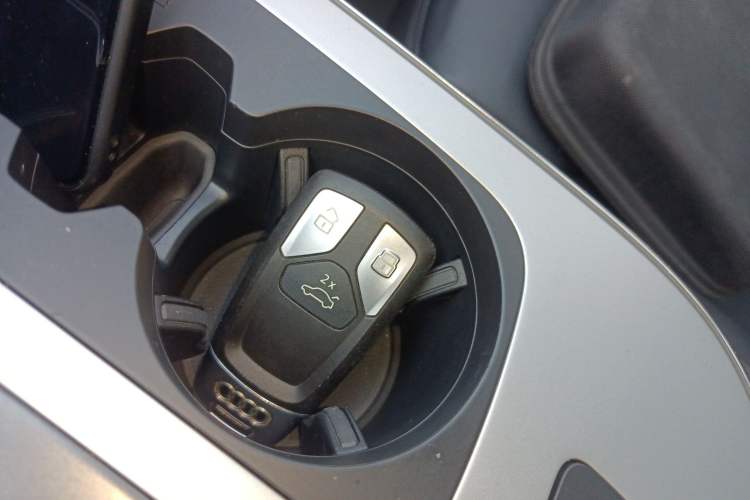 Used Audi Q7 2019 45 TFSI Comfort Model
