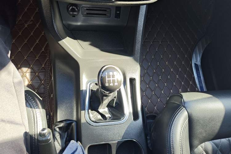 Used FORTHING Lingzhi 2020 M5L 1.6L Luxury 7-Seater
