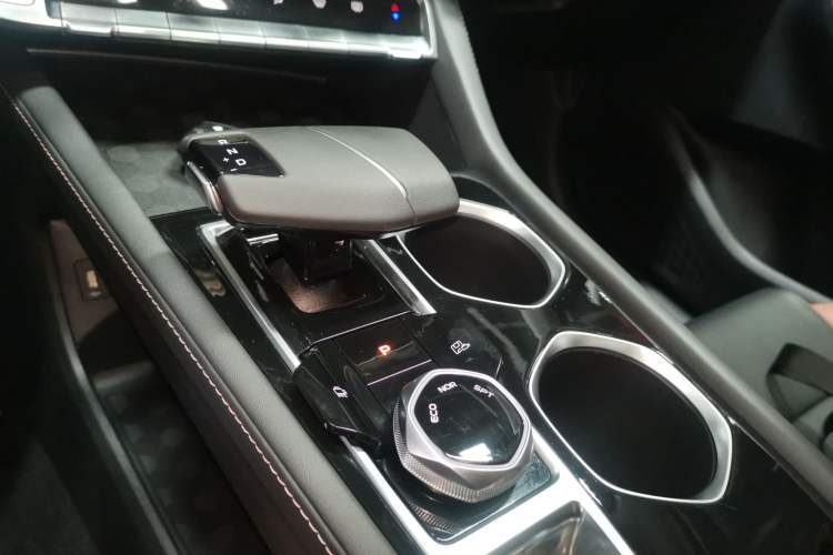 Used Changan Eado 2024 PLUS Blue Whale NE 1.4T GDI DCT High-Energy Edition
