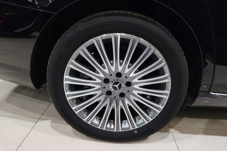 Used Mercedes-Benz E-Class 2022 Revised Version E 300 L Fashion Edition
