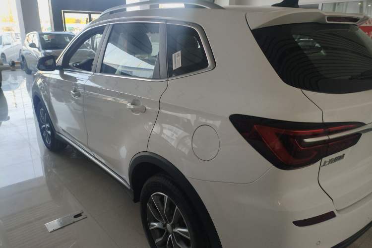 Used Roewe RX5 2025 PLUS 330TGI Automatic Trendsetting Smart Edition
