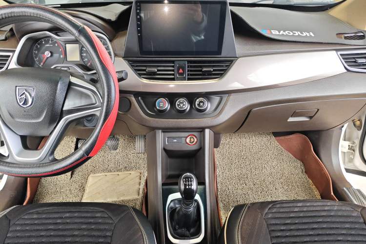Used Baojun 310W 2017 1.5L Manual Comfort Model China V Standard